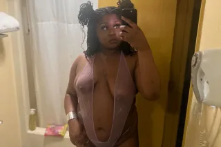 💋60.$ Incall Special!! Warm inside.. - Image 1