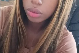 looking for fun pretty in face... - Image 3