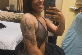 2 girls - 19 - Image 2