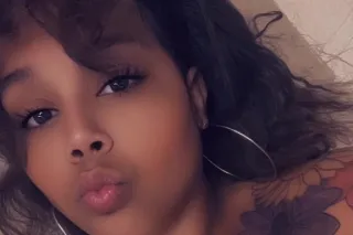 Laurel im backk 😘SQUIRT ALERT ... - Image 2