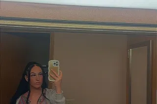 Hailey- In town for a few days... - Image 3