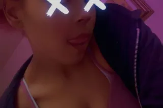 Beautiful &amp; Discreet • Swe... - Image 1