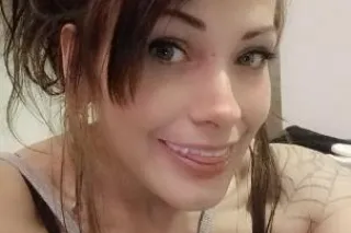 im taking outcalls today Running specials Alt girl Green eyes w/ lots of tattoos/piercings - Image 10