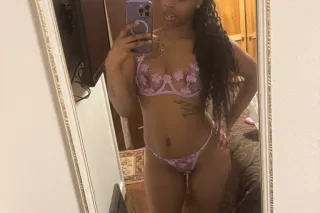 Little petite treat 💕 incalls ... - Image 2