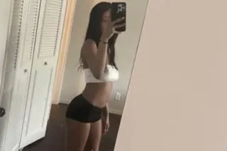 available 😘💦 - 21 - Image 1