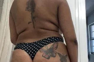 FaceTime Show available . Hi I... - Image 1