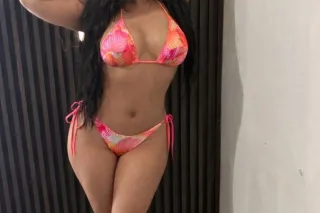 Sexy Latinas 🔥 real pictures 🔥... - Image 1