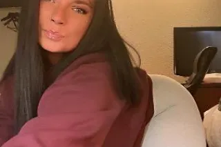 Only here 4 the weekemd 😋 - 27 - Image 2