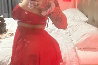 sexy italian fine ass moneyy marie i sell panty video v/c onlyfans.com/fineassmoneyy - Image 12