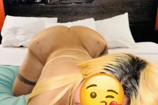 Hola mujer latina muy complaci... - Image 1