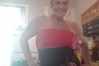 Good Looking, Sexy and Mature ... - Image 3