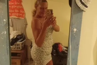 Good Looking, Sexy and Mature ... - Image 1