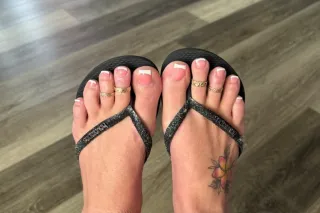 I'm 40 years old woman 👅 HORNY SPECIAL GiRl🔥Get Ready For Any service📞Incall/Outcall🚗Car Fun💋 - Image 6