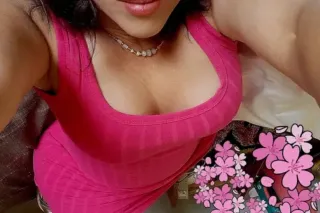 Along I80 🍑Trucker Friendly🫦Ho... - Image 3