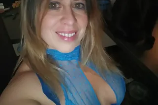 Along I80 🍑Trucker Friendly🫦Hot MILF🍒PNP🫐36DDD 🍑 - Image 8