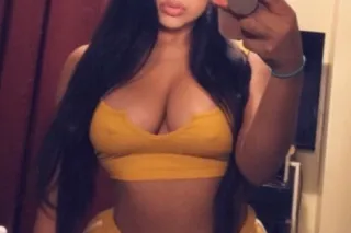 Your NEW Favorite 🌟🍯 SWEET &amp; Curvy LatiNa🍭💕 100% REAL ✅ - Image 1