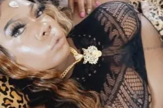 im over 17 n men love fresh n young pussy girls so saying im under age gone bring more men 2 me. Time a bitch mad under age n have face job na bbl now basic i never heard that lie - Image 9