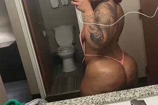 i'm super thick and I can take... - Image 1