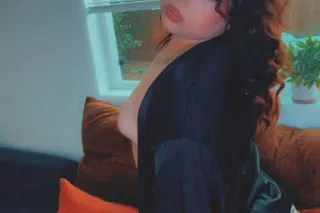 thick latina squirter 💦☺✨🥰😘💋🩷💦... - Image 4