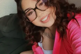 thick latina squirter 💦☺✨🥰😘💋🩷💦💦💜 - Image 7