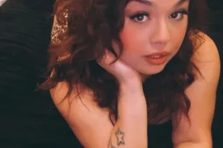 thick latina squirter 💦☺✨🥰😘💋🩷💦💦💜 - Image 9