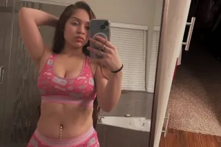 Sexy Mixed Baddie 😍real and no... - Image 1