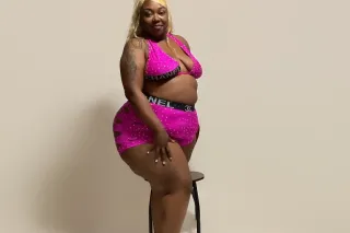 BIRTHDAY GIRL!! 🥳 63 INCH ASS🍑... - Image 2