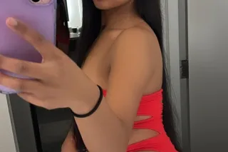 BLASIAN HOTTIE IN TOWN 🥰 THROA... - Image 3