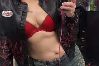 Your Favorite Secret Indulgence 🤷♀😘 - Image 6