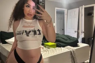 Espectacular🥰Hola papi soy una... - Image 2