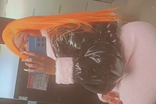 come see my ass on your dick - Image 5