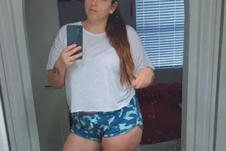 Sexy Latina SQUIRTER 💦😻🩷😘 Avai... - Image 1