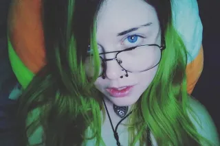 I LITERALLY AM TRIPPING HOW AM... - Image 1