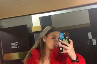 💋YOUR SEXY CANADIAN SNOW BUNNY... - Image 2