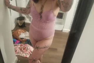 2 girls $200 30mins or a 2 gir... - Image 4