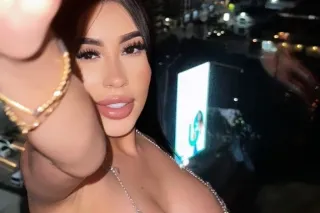 Beautiful and Sexy Girl Availa... - Image 1