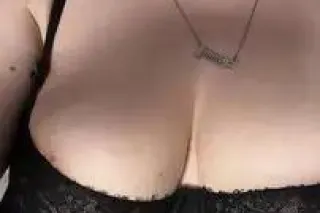 Busty Mature and love 2 party!... - Image 1