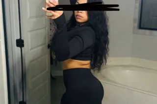 Caution⚠🎂💦💦 Come Wish your fav Exotic Mami😻 A Special Happy Birthday 🎂&amp; Enjoy The Tsunami 🌊 Her🍦 &amp; Her Sexy 🍫Bestie Has Gifted your city with ...in search for the strongest swimmers &amp; best strokers 👀😻 - Image 1