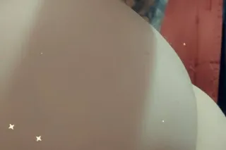 sexy gia ready to rock and rol... - Image 2