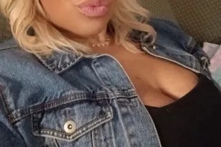 ✨💋CARLA•MIDTOWN•Enjoy Sum PLEA... - Image 4