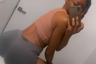 Young Sexy Soft Beautiful Godd... - Image 3