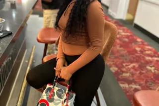 🌹NEW IN TOWN 🥰🫧 EBONY CLASSY 5... - Image 4