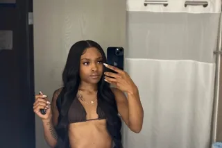 pretty petite freak 😍 Ready to... - Image 4