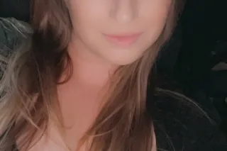 Sexy Blue eyed Blonde - 28 - Image 4