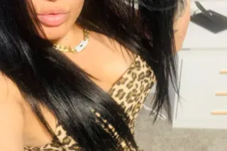 Sexy Latina - Image 6