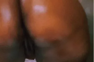 LOOKING TO UNWIND WITH A UPSCA... - Image 2