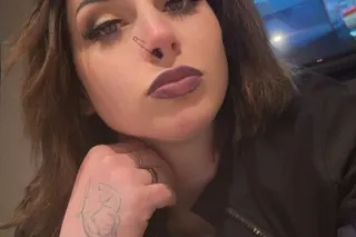 Hey boys im only here for a li... - Image 4