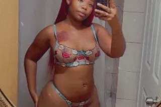 Sexy Ebony Bombshell😘 CARDATE/... - Image 1