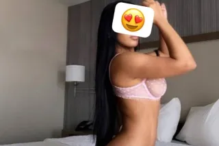 😍HOLA PAPI SOY NUEVA EN EL ARE... - Image 1