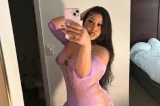 Juicy beauty available now - Image 6